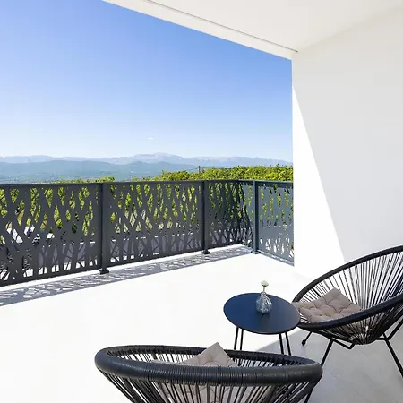 Cozy In Glavina Gornja With Wifi Holiday home Imotski